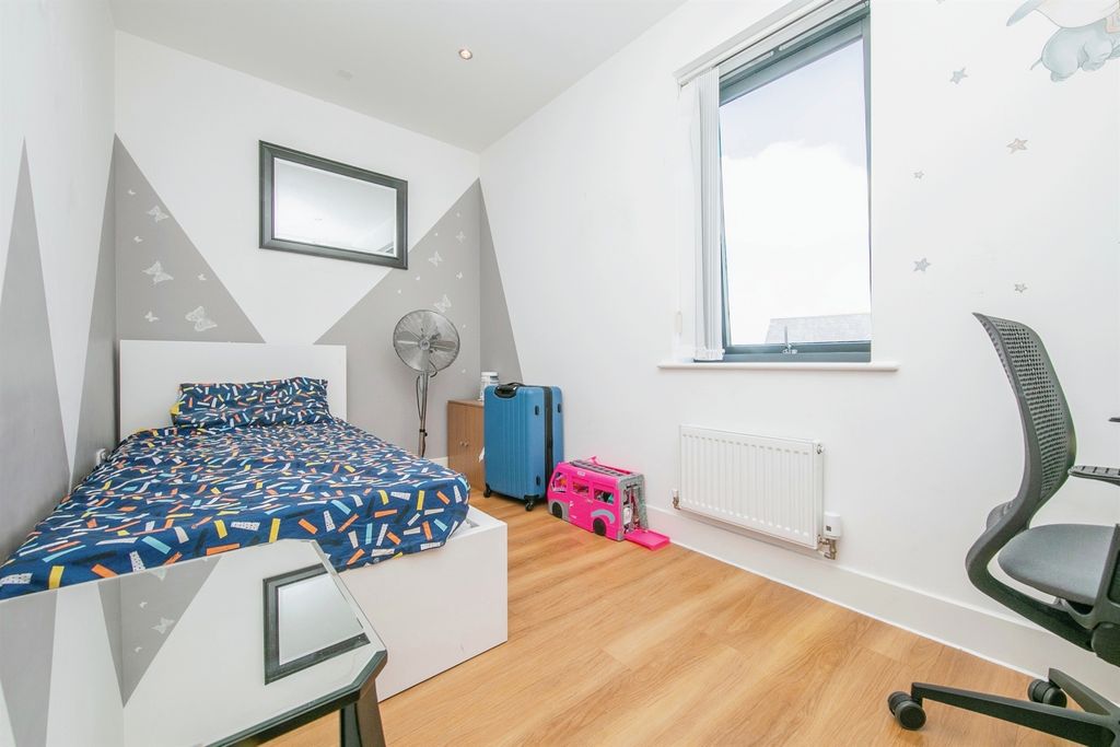 Additional image 19 of 6 bed detached house for saleDunwich Close, Ipswich IP3