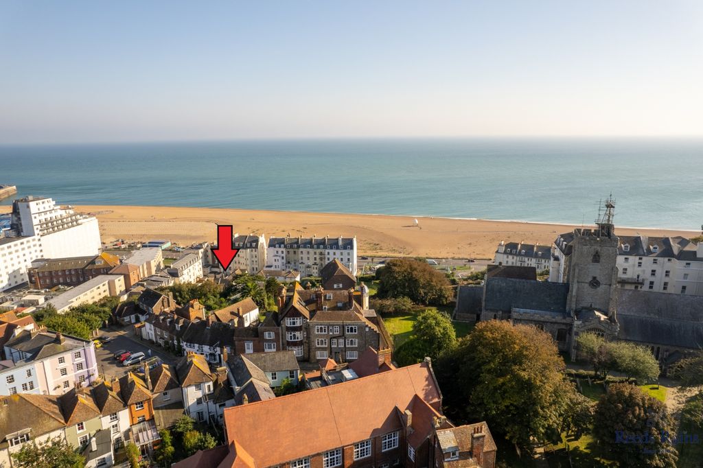 Property photo 1 of 13 Marine Parade Mews