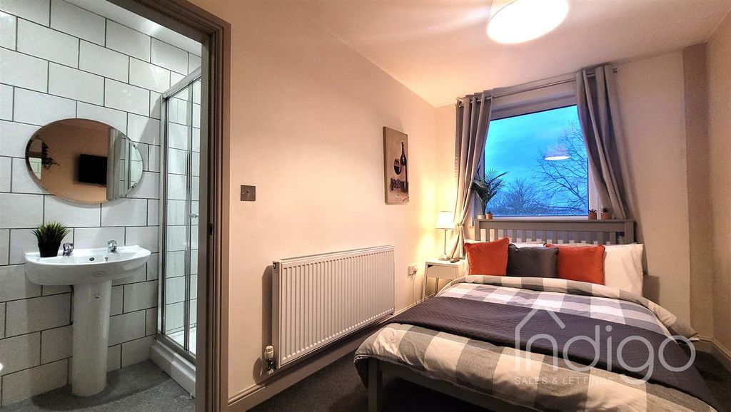 Property photo 1 of 5 Room 9_4.Jpg