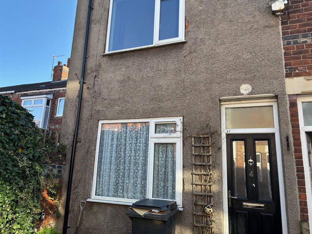 Property photo 1 of 7 Front House.Jpg