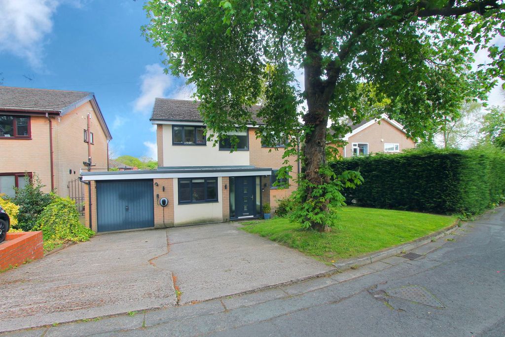 Property photo 1 of 27