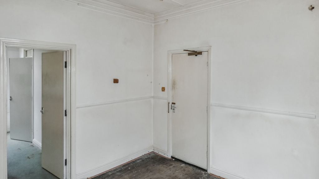 Property photo 3 of 17 Flat 1, 34 Morpeth Street, Springbank, Hull, East Yorkshire, Hu3 1Rg