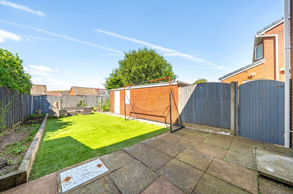 Property photo 2 of 18 Picture No. 09