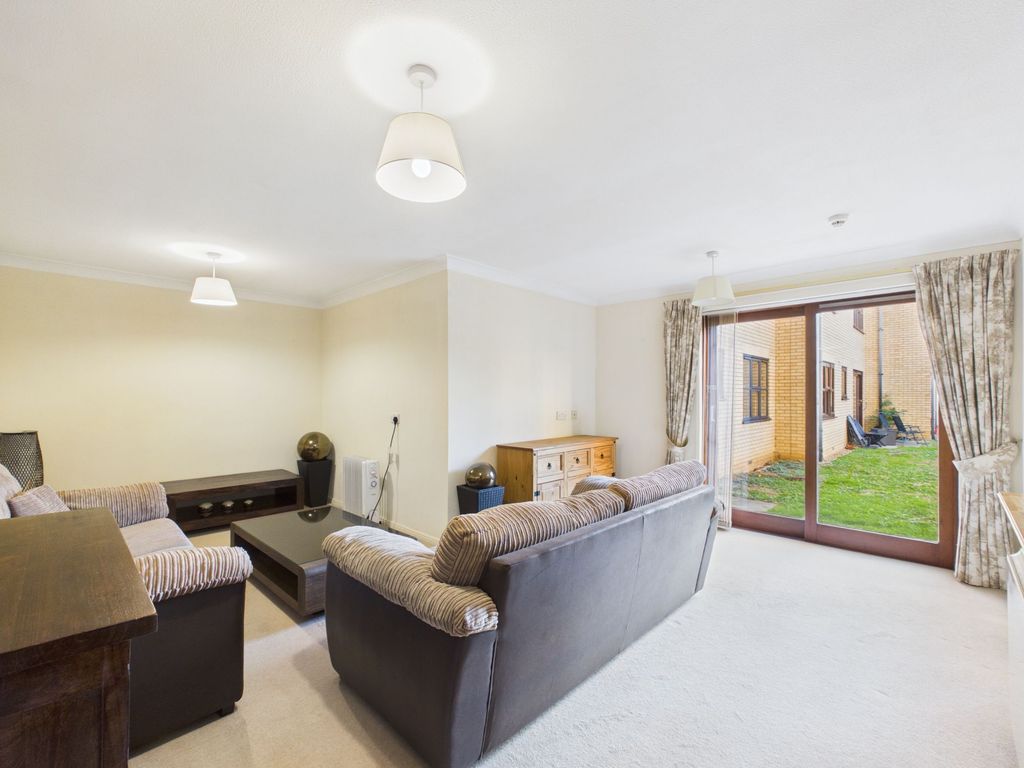 Property photo 2 of 9