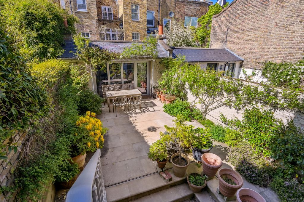 Property photo 3 of 18 Picture No. 02