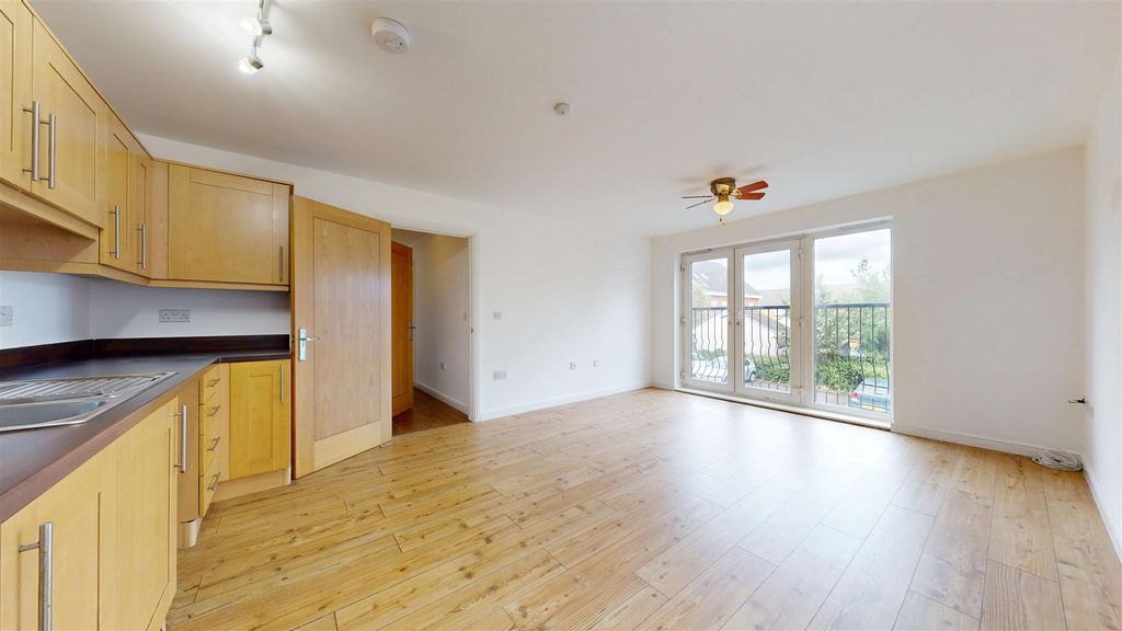 Property photo 3 of 18 126-Wyncliffe-Gardens-06162025_143342.Jpg