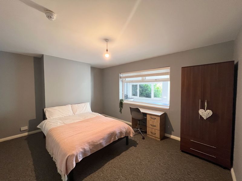 Property photo 2 of 18 Photo 23