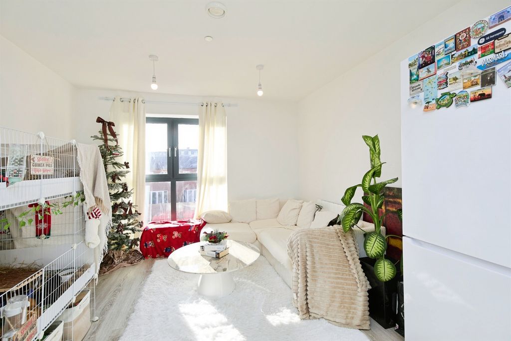 Additional image 6 of 1 bed flat for saleSylvester Close, Derby DE1