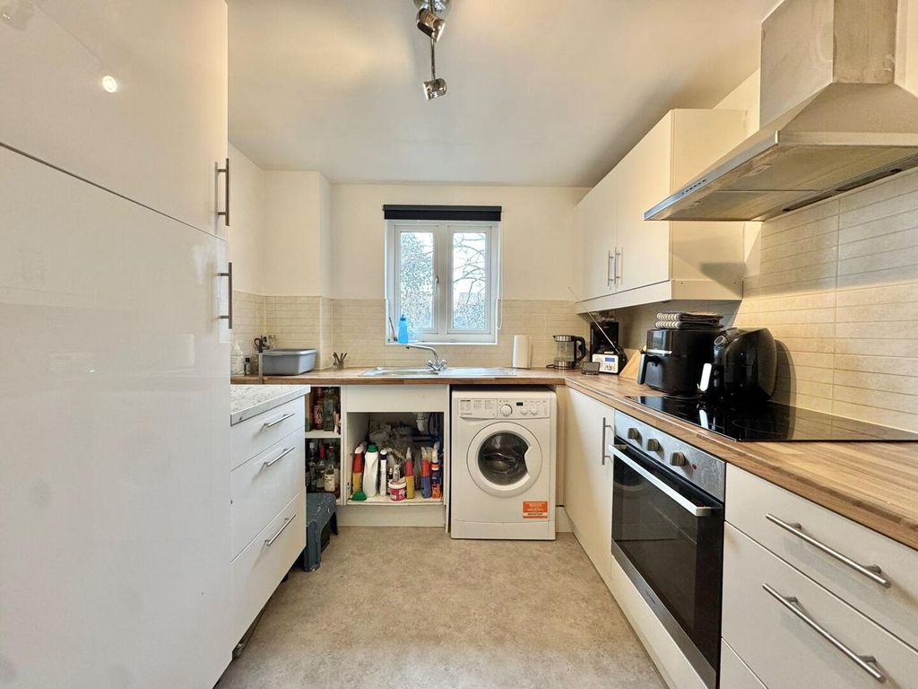 Additional image 6 of 2 bed flat for saleHighbridge Quay, Highbridge TA9