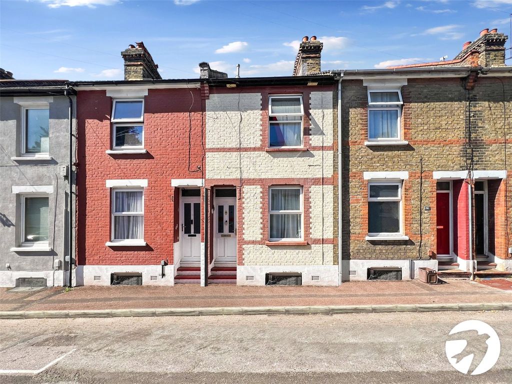 Property photo 1 of 10 Picture No. 12