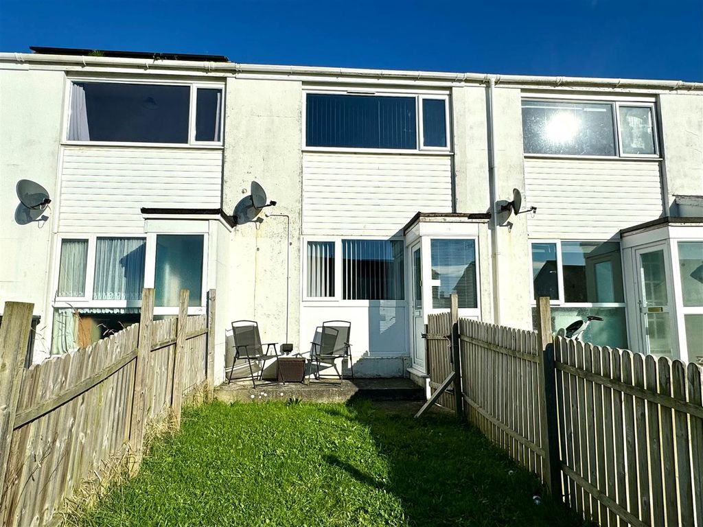 Property photo 1 of 13 79 Dale Road