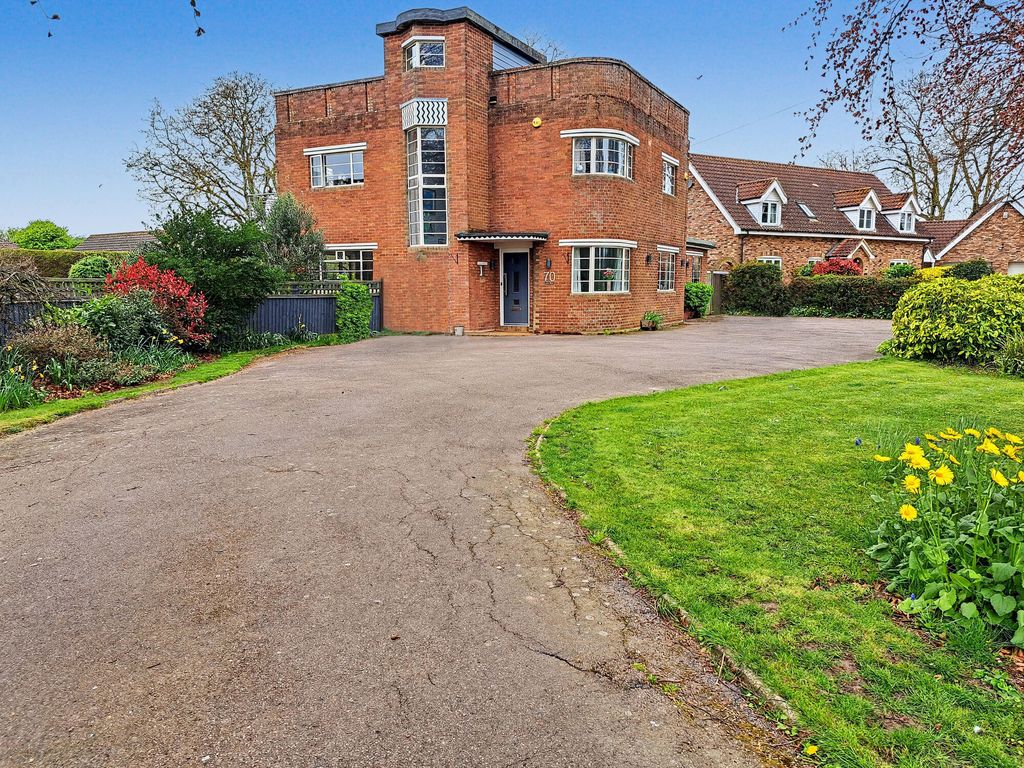 Property photo 1 of 48 1513