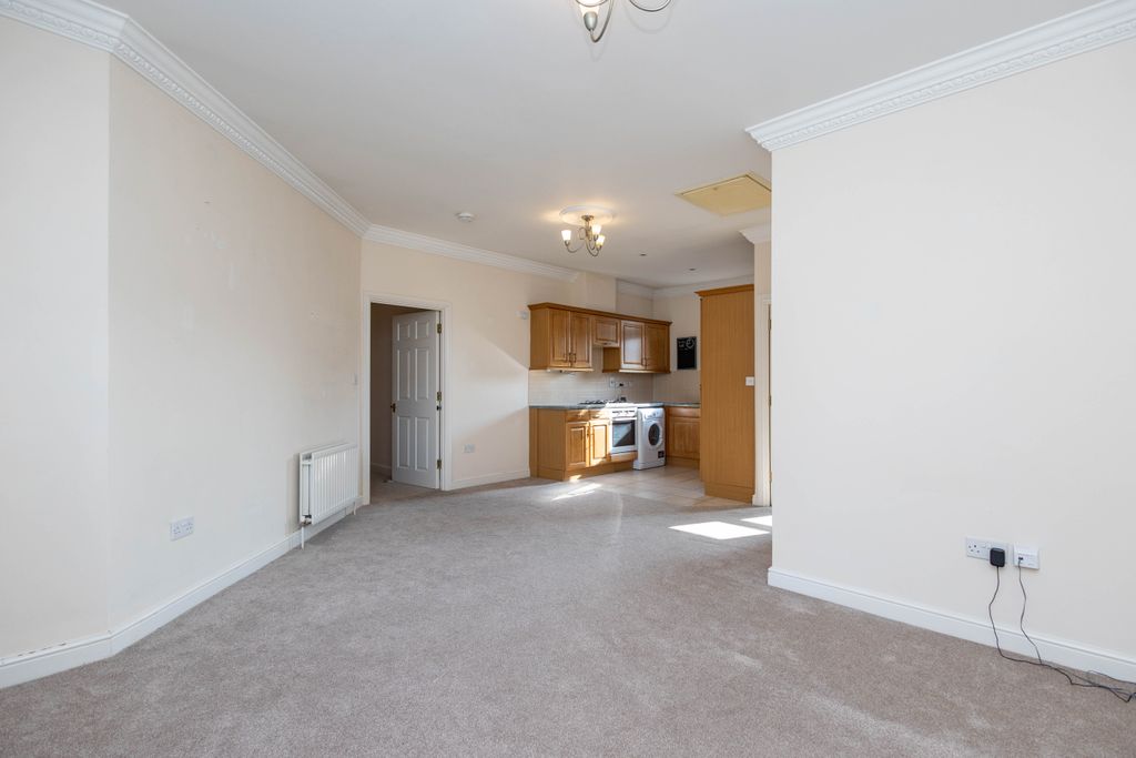 Property photo 2 of 8 20250815-_6M_4030