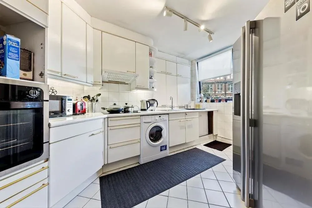 Property photo 3 of 4