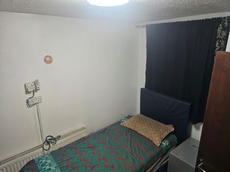 Property photo 3 of 4