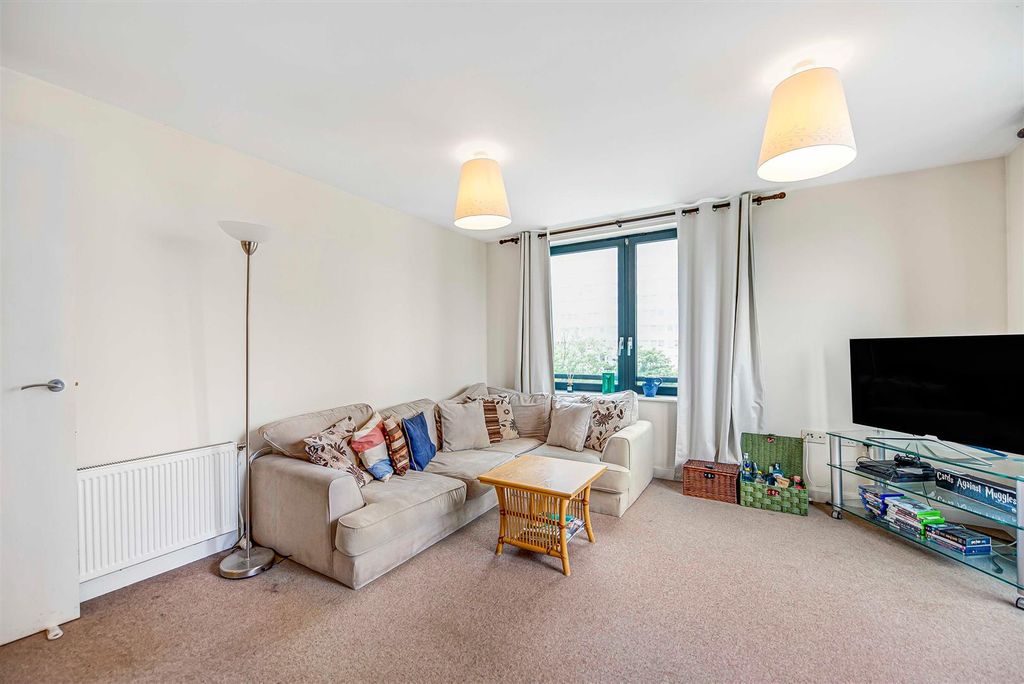 Property photo 2 of 13 41_Rosefield-16.Jpg