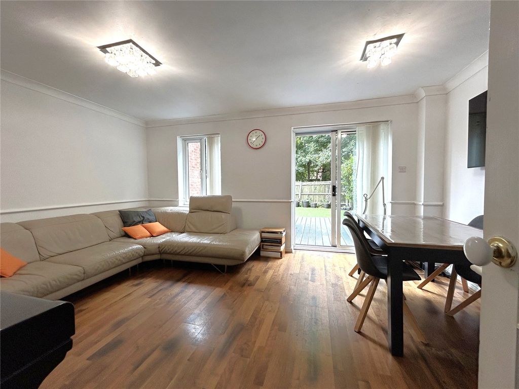 Property photo 3 of 13 Picture No. 21