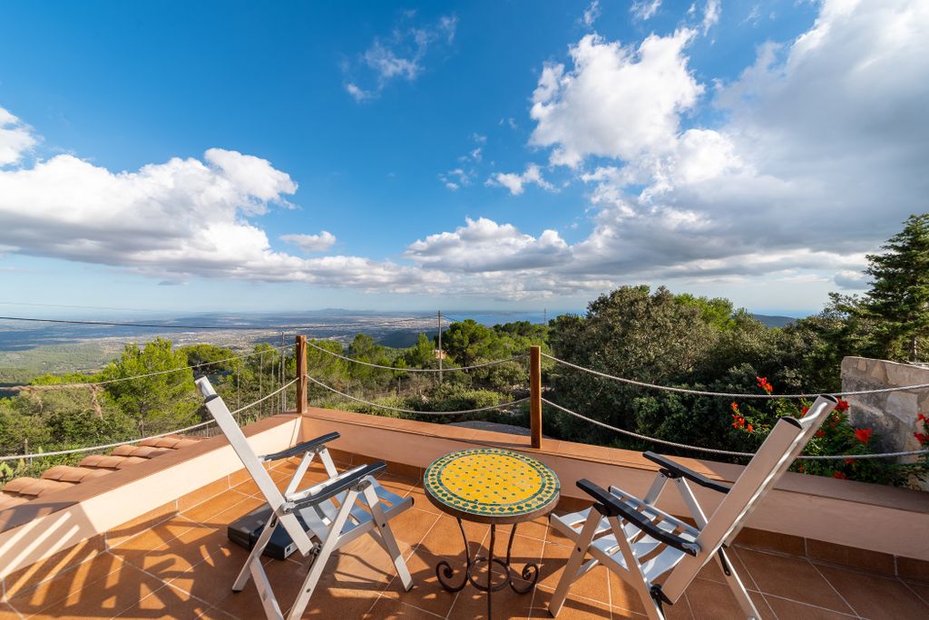 Property photo 2 of 28 01.Jpg