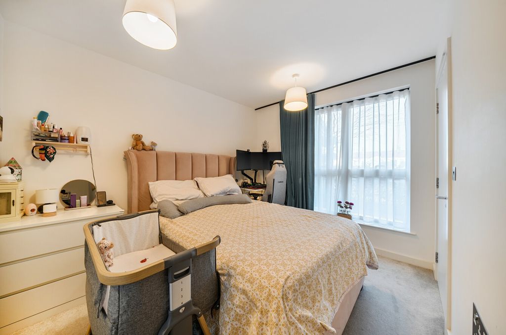 Property photo 3 of 8