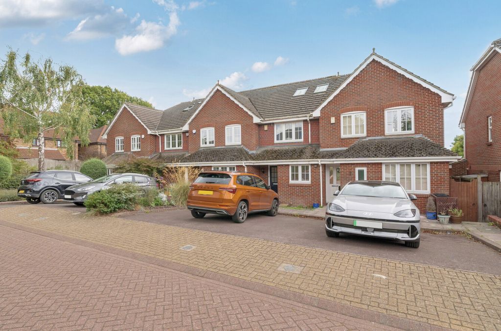 Property photo 1 of 24 1358239-23-68d6d0...