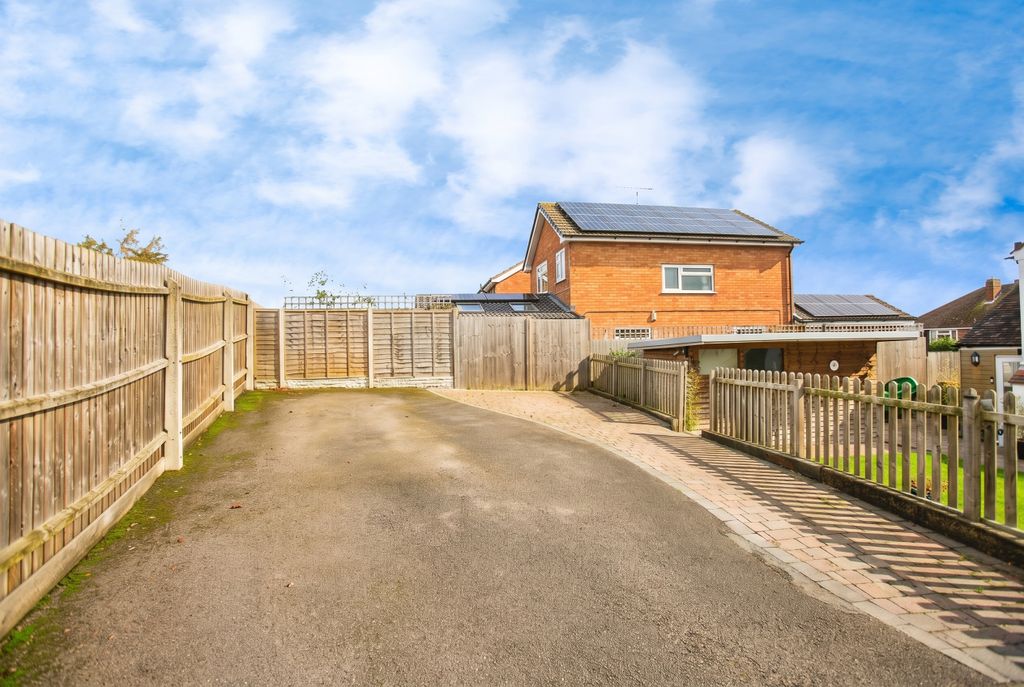 Property photo 3 of 21 57F6Dff7-Mw-9274-Enhanced-1784641581269