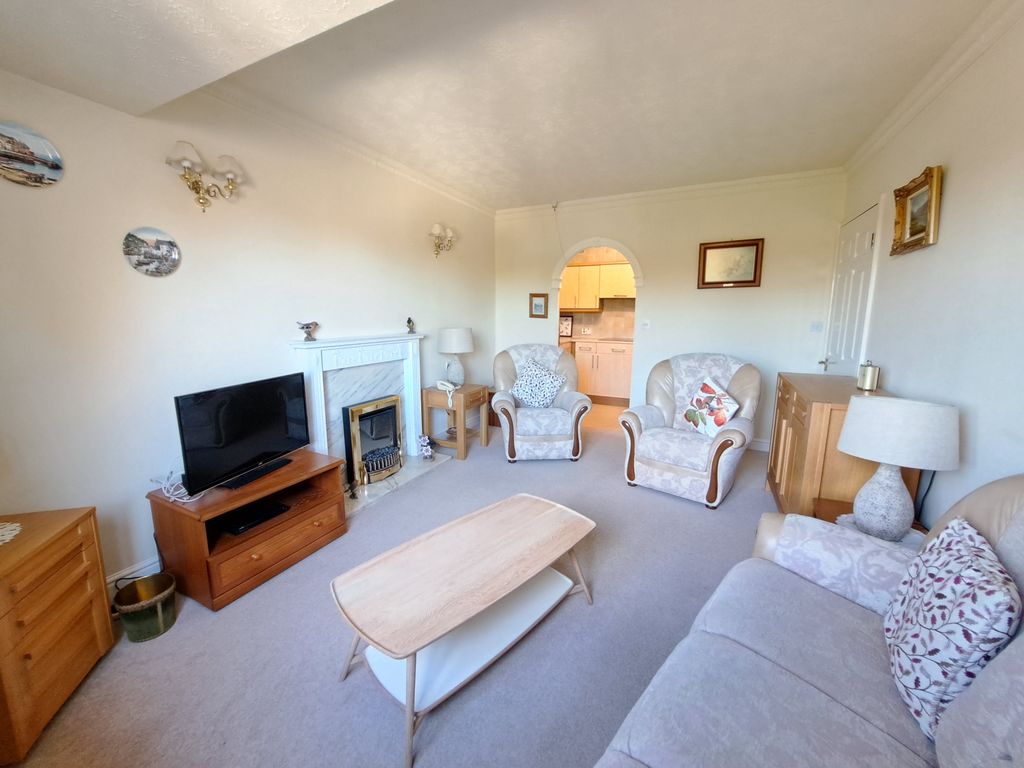 Property photo 3 of 6