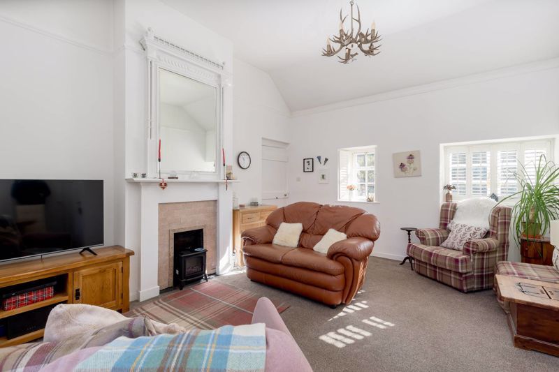 Property photo 3 of 23 Photo 2