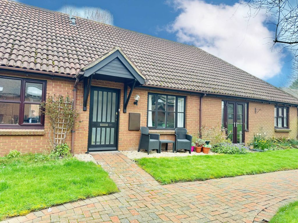 Property photo 1 of 8