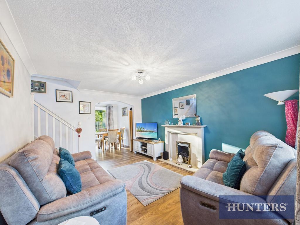 Property photo 3 of 23 Living Room