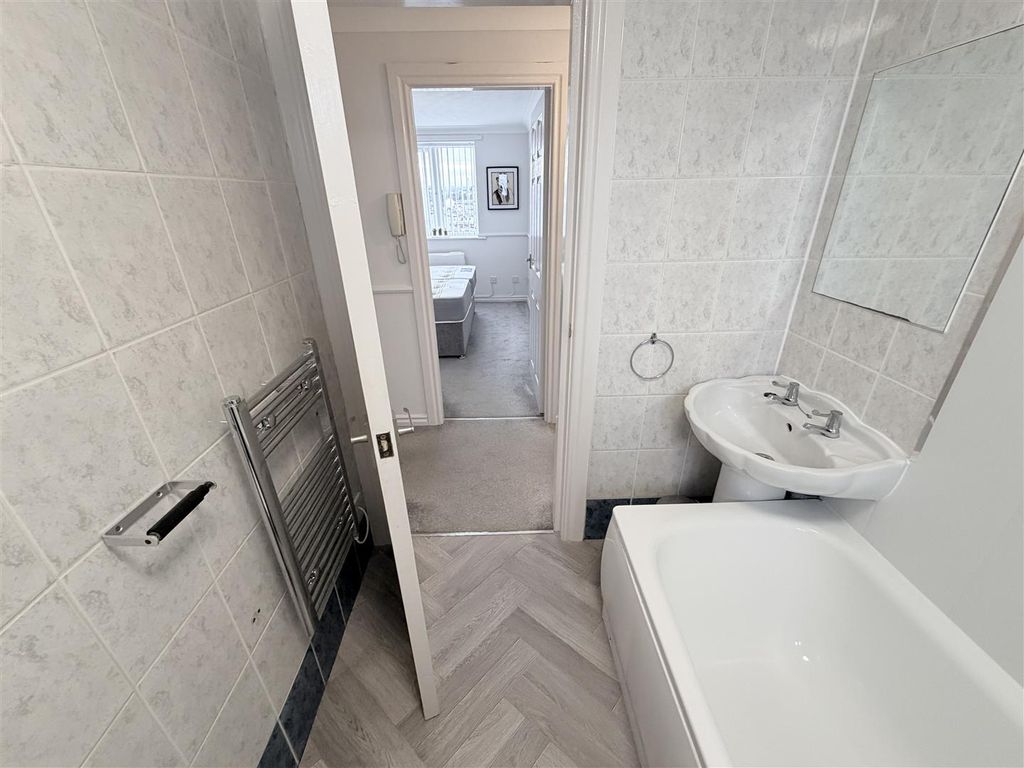 Additional image 15 of 2 bed property to rentNavigation Point, Middleton Road, Hartlepool TS24