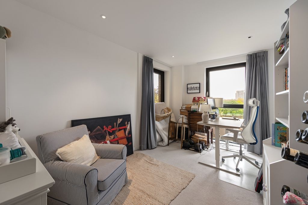 Property photo 3 of 12 094A4441