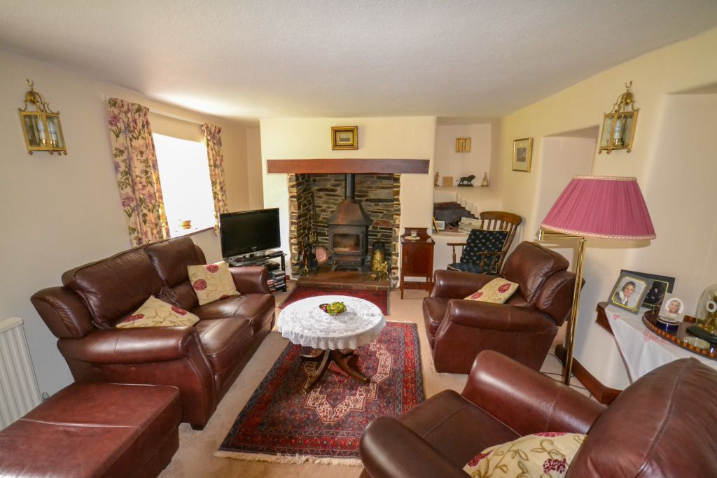 Property photo 2 of 14