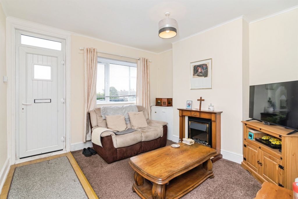 Property photo 2 of 14