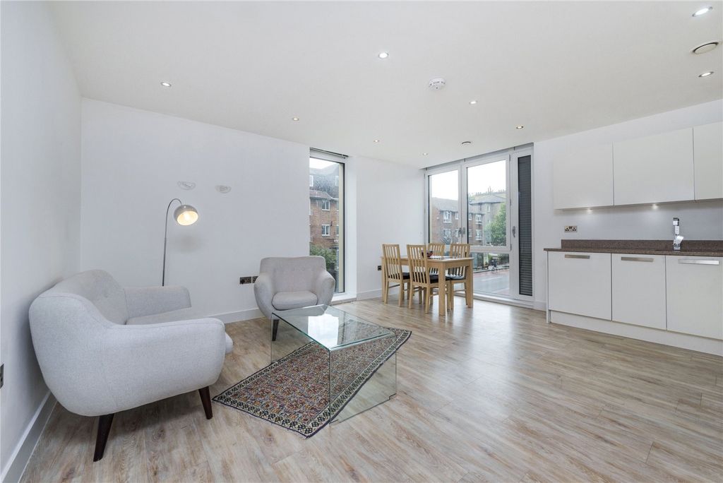 Property photo 2 of 13