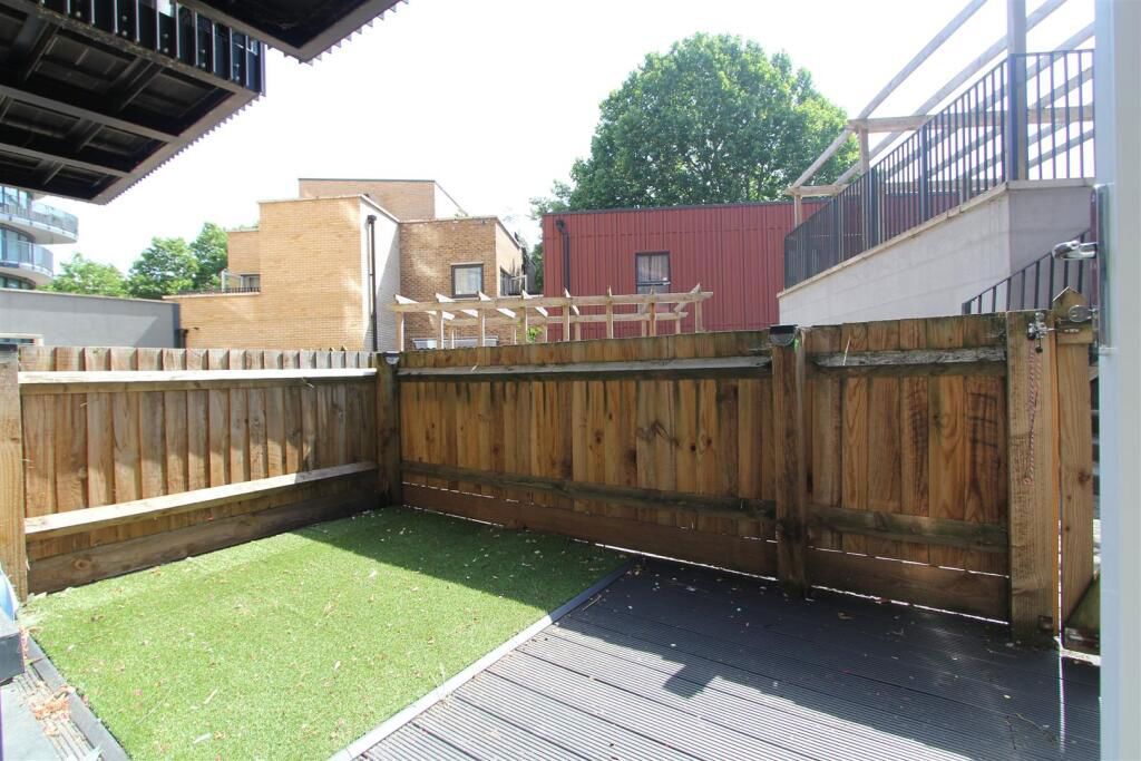 Property photo 3 of 20