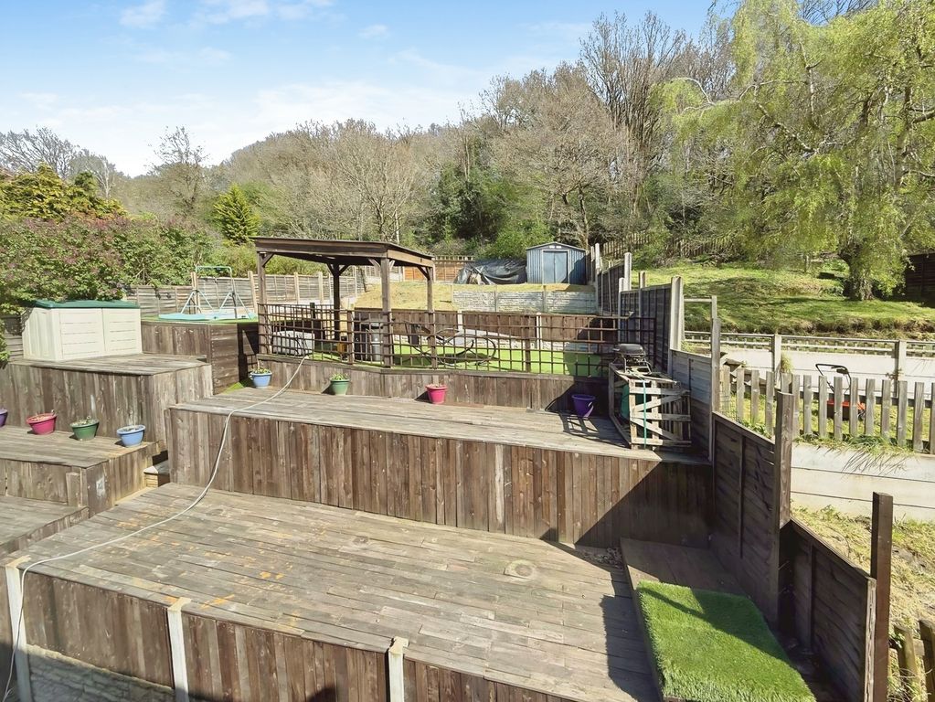 Property photo 2 of 18 Garden