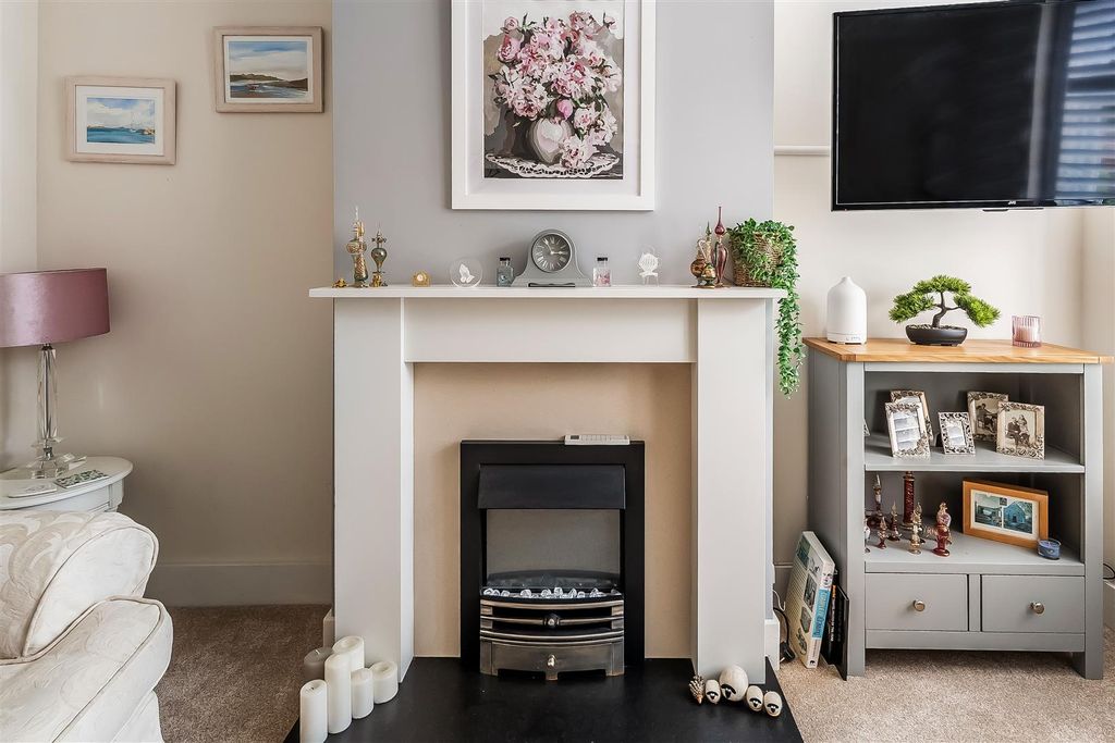 Property photo 3 of 23 11-Rectory-Lane-11.Jpg