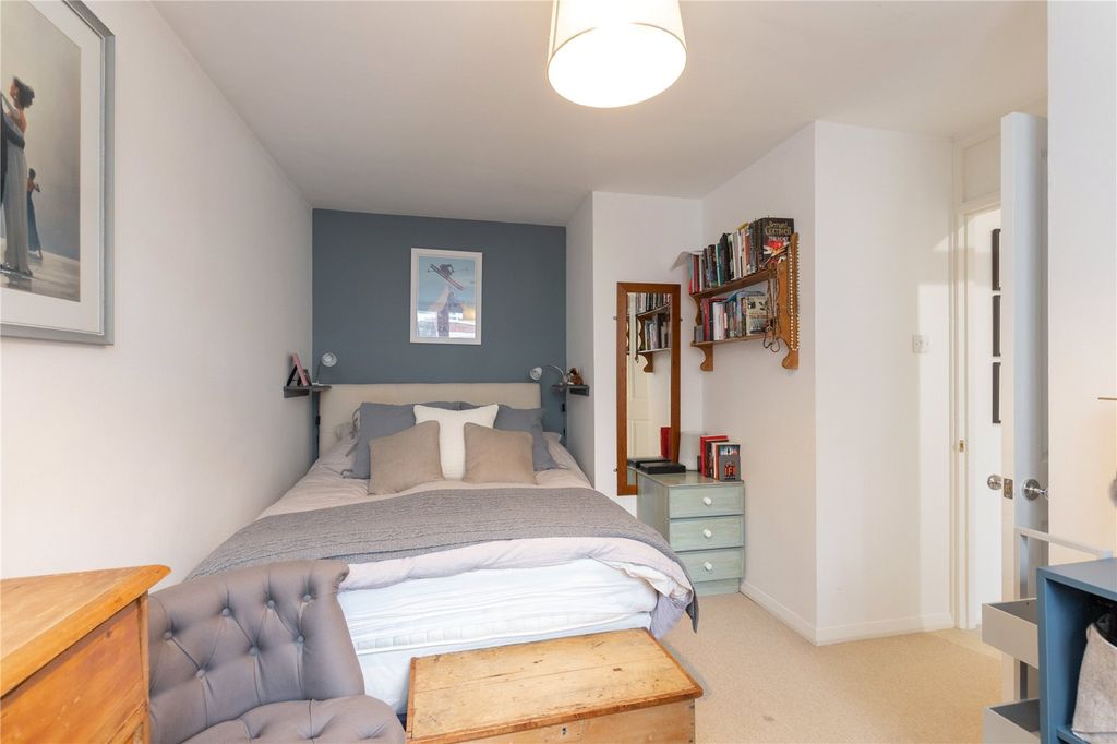 Property photo 3 of 12 Picture No. 14
