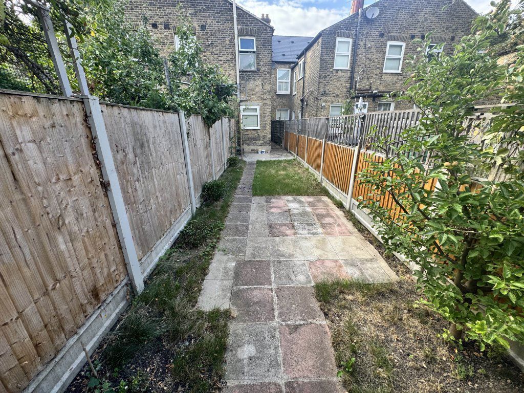 Property photo 3 of 12