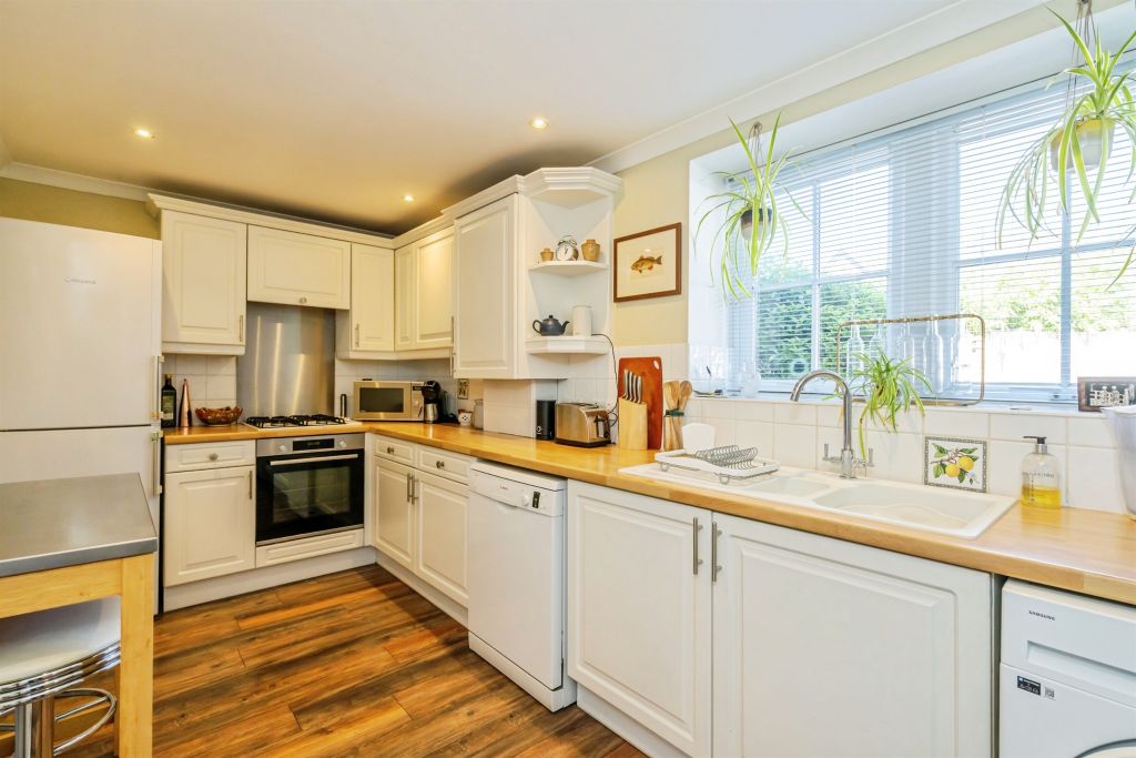 Property photo 3 of 15