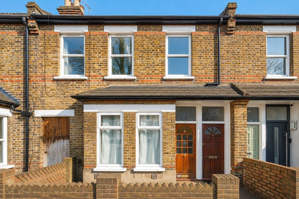 Property photo 1 of 11