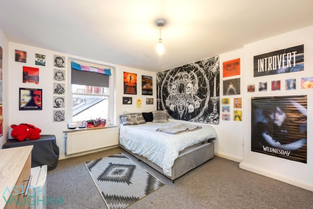 Property photo 2 of 9 4620101