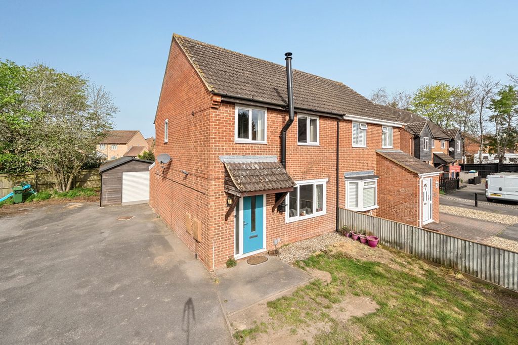 Property photo 1 of 18 Front