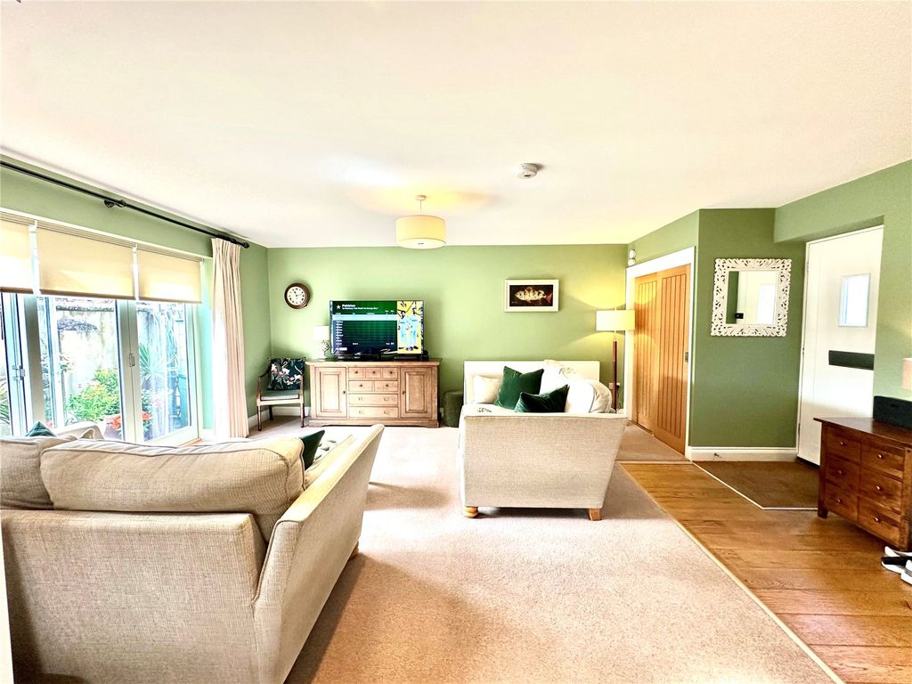 Property photo 3 of 15 Picture No. 09