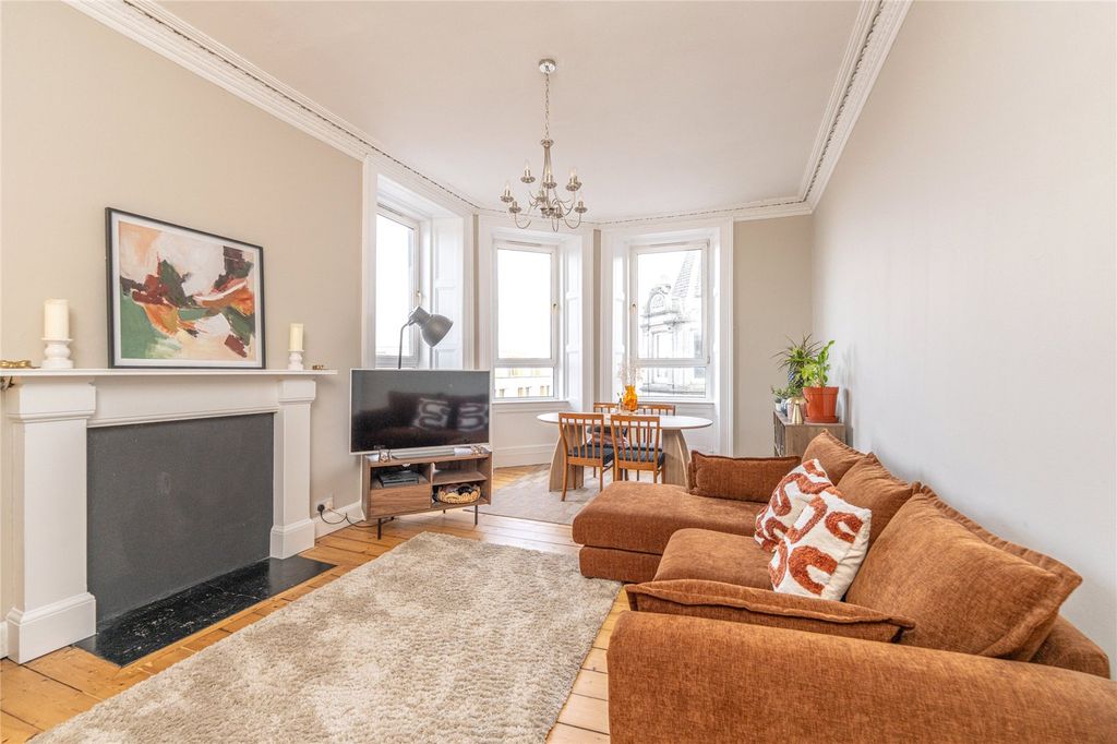 Property photo 2 of 20 Lounge/ Diner