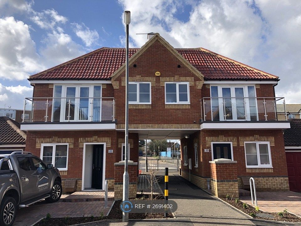 Property photo 2 of 23