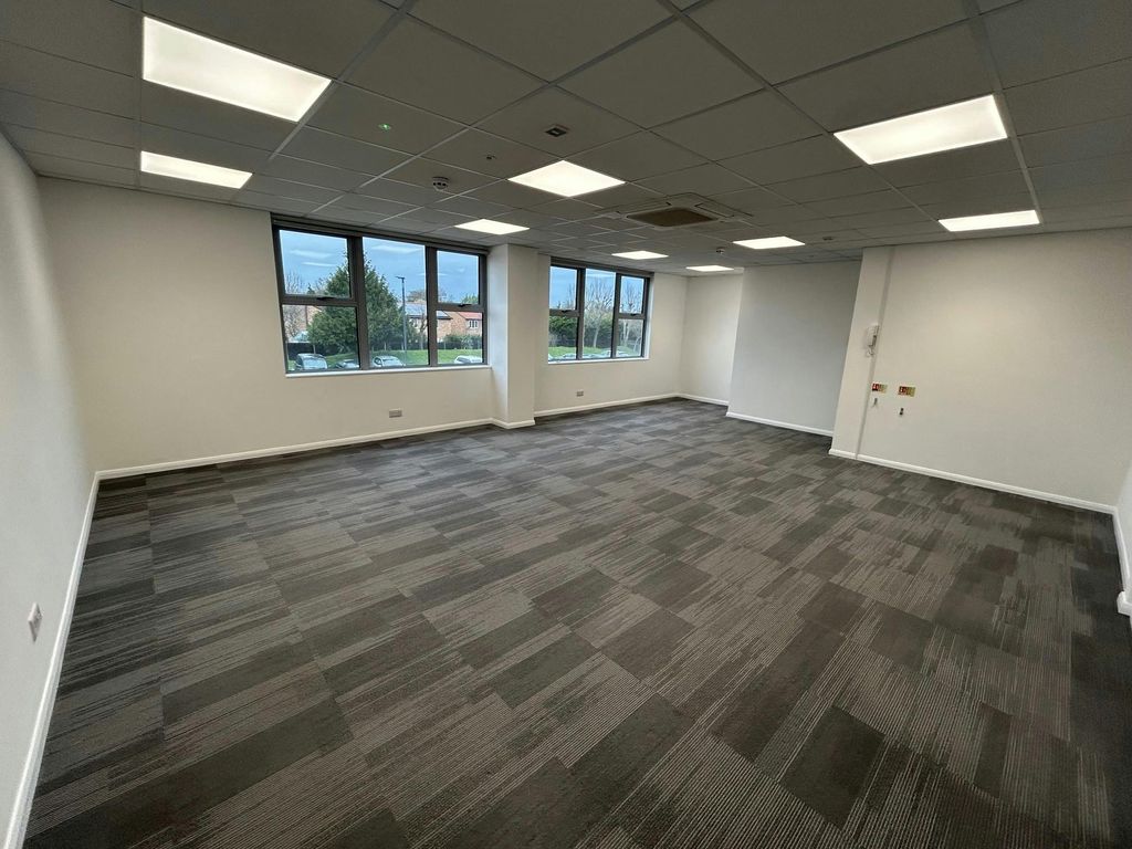 Property photo 2 of 6 Unit 1, Priors Way Industrial Estate