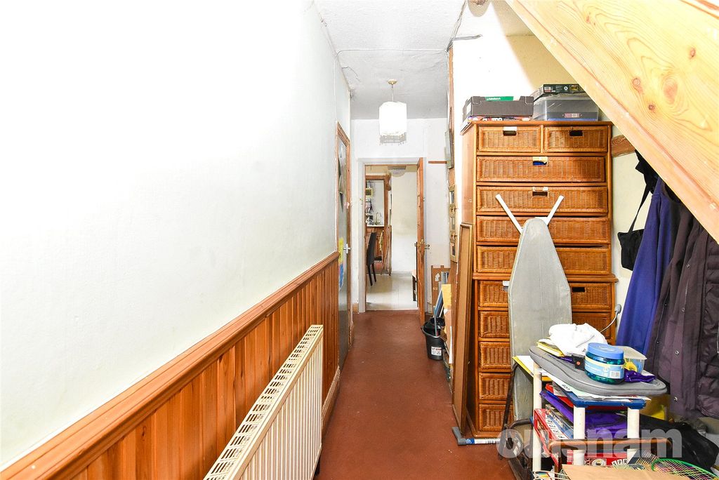 Property photo 3 of 25 Picture No. 02