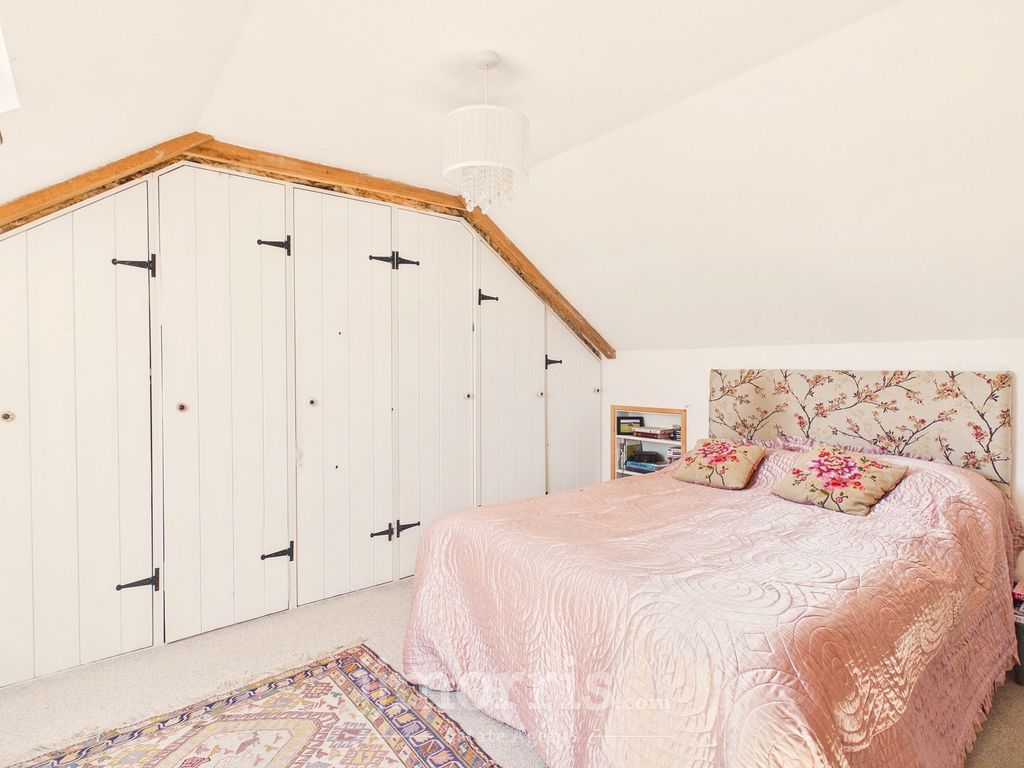 Property photo 2 of 58