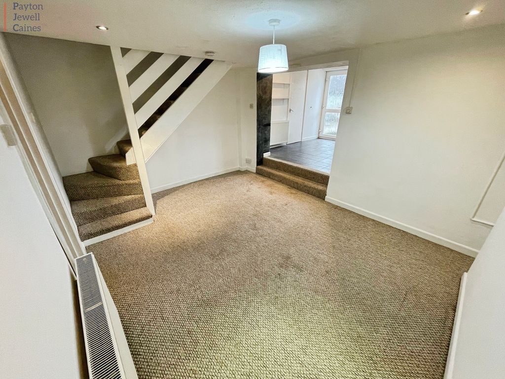 Property photo 2 of 13 Not Specified